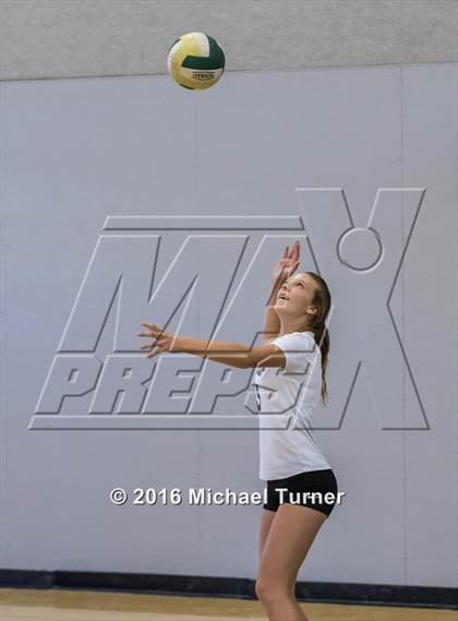 Thumbnail 2 in Red Bluff vs Las Plumas (Red Bluff Tournament) photogallery.