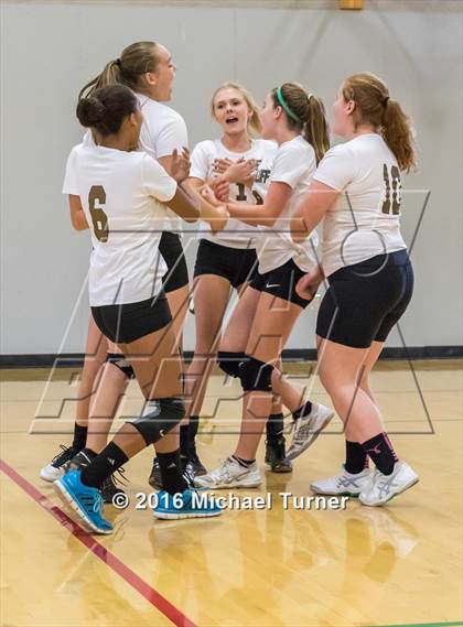 Thumbnail 2 in Red Bluff vs Las Plumas (Red Bluff Tournament) photogallery.