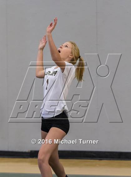 Thumbnail 3 in Red Bluff vs Las Plumas (Red Bluff Tournament) photogallery.
