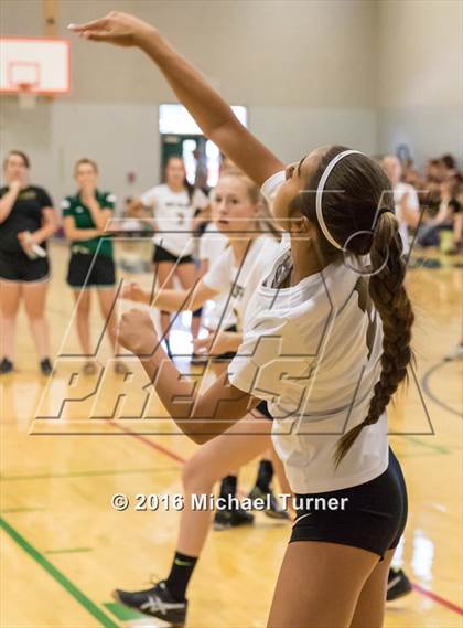 Thumbnail 1 in Red Bluff vs Las Plumas (Red Bluff Tournament) photogallery.