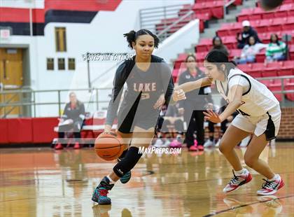 Thumbnail 1 in Lake Belton vs Mineral Wells (AutoWorld Chevrolet GMC Year-End Classic) photogallery.