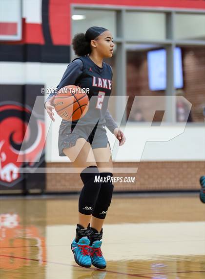 Thumbnail 1 in Lake Belton vs Mineral Wells (AutoWorld Chevrolet GMC Year-End Classic) photogallery.