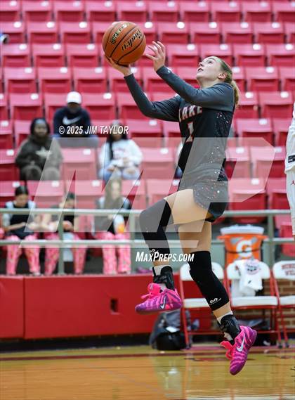 Thumbnail 2 in Lake Belton vs Mineral Wells (AutoWorld Chevrolet GMC Year-End Classic) photogallery.