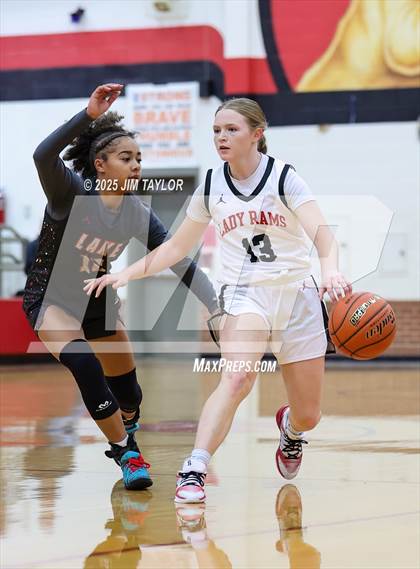 Thumbnail 2 in Lake Belton vs Mineral Wells (AutoWorld Chevrolet GMC Year-End Classic) photogallery.