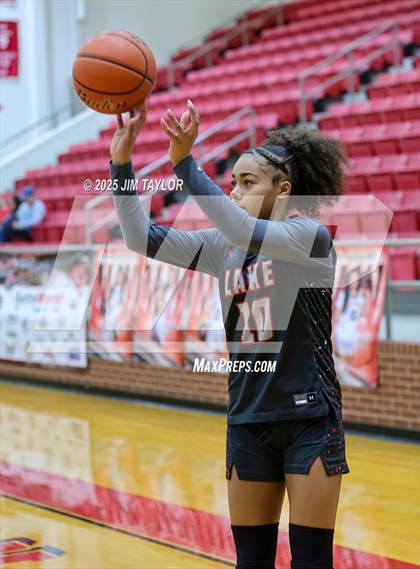 Thumbnail 2 in Lake Belton vs Mineral Wells (AutoWorld Chevrolet GMC Year-End Classic) photogallery.