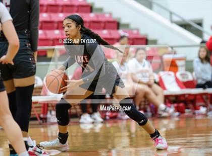 Thumbnail 1 in Lake Belton vs Mineral Wells (AutoWorld Chevrolet GMC Year-End Classic) photogallery.