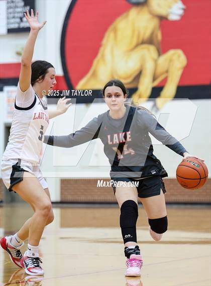 Thumbnail 3 in Lake Belton vs Mineral Wells (AutoWorld Chevrolet GMC Year-End Classic) photogallery.