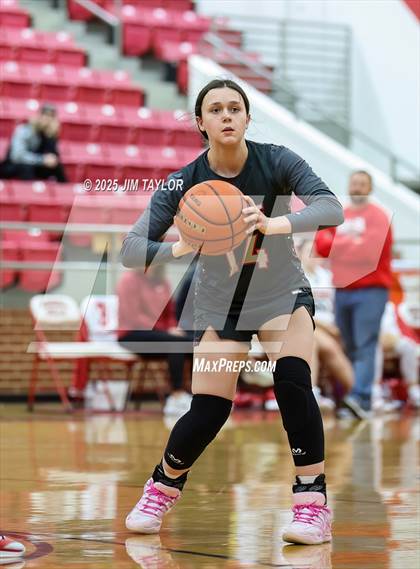 Thumbnail 1 in Lake Belton vs Mineral Wells (AutoWorld Chevrolet GMC Year-End Classic) photogallery.