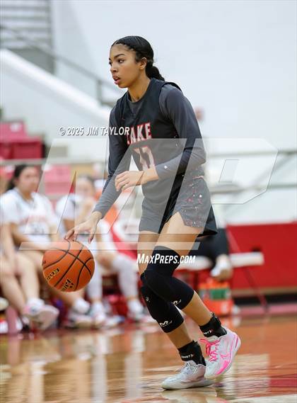 Thumbnail 3 in Lake Belton vs Mineral Wells (AutoWorld Chevrolet GMC Year-End Classic) photogallery.