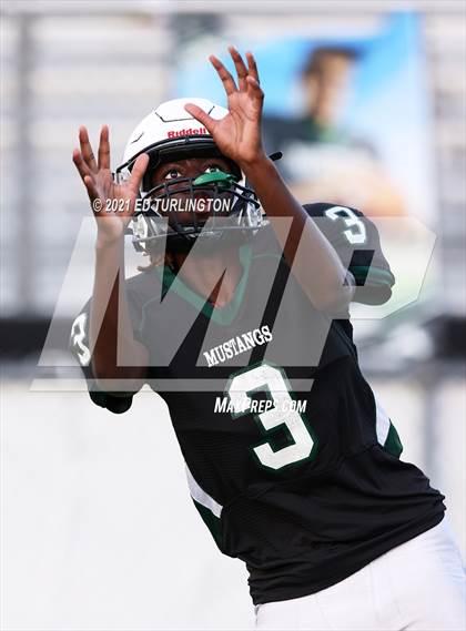 Thumbnail 3 in Lassiter @ Kennesaw Mountain photogallery.