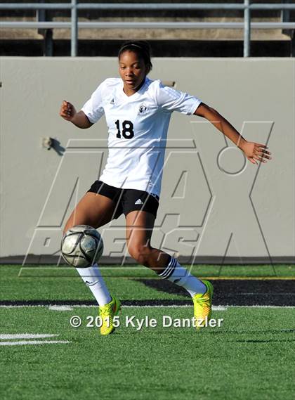 Thumbnail 3 in Nolan Catholic vs Bishop Lynch (TAPPS Division 1 Semifinal) photogallery.
