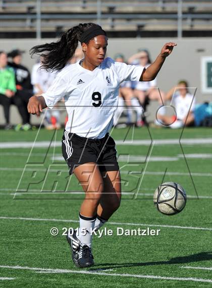 Thumbnail 2 in Nolan Catholic vs Bishop Lynch (TAPPS Division 1 Semifinal) photogallery.