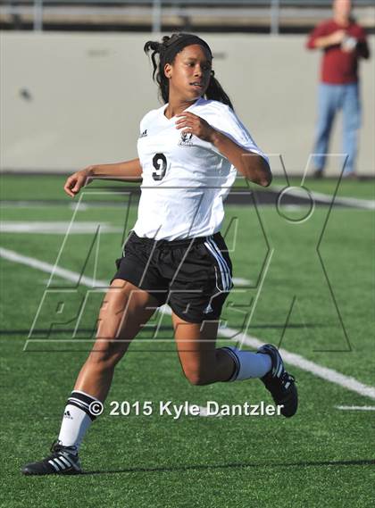 Thumbnail 3 in Nolan Catholic vs Bishop Lynch (TAPPS Division 1 Semifinal) photogallery.
