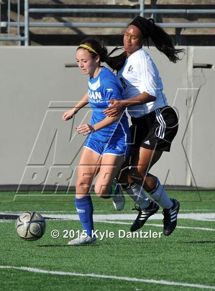 Thumbnail 3 in Nolan Catholic vs Bishop Lynch (TAPPS Division 1 Semifinal) photogallery.