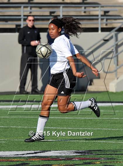 Thumbnail 3 in Nolan Catholic vs Bishop Lynch (TAPPS Division 1 Semifinal) photogallery.