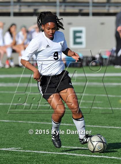 Thumbnail 1 in Nolan Catholic vs Bishop Lynch (TAPPS Division 1 Semifinal) photogallery.