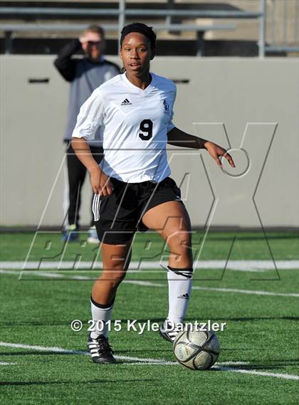Thumbnail 1 in Nolan Catholic vs Bishop Lynch (TAPPS Division 1 Semifinal) photogallery.