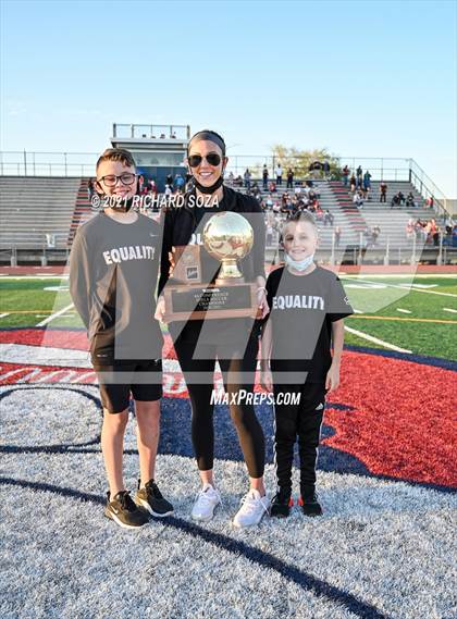Thumbnail 2 in Salpointe Catholic vs Prescott (AIA 4A Final Awards) photogallery.