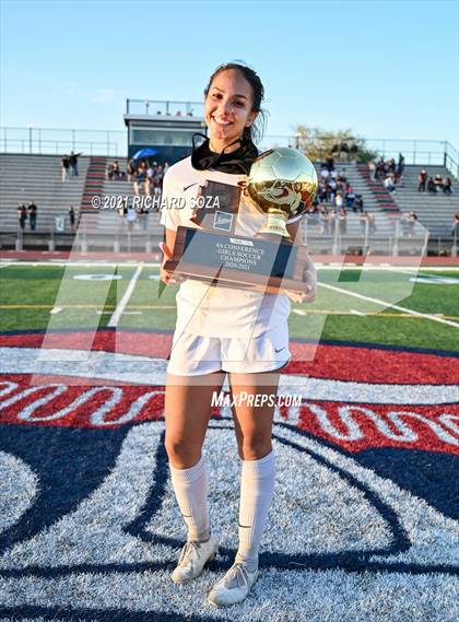 Thumbnail 2 in Salpointe Catholic vs Prescott (AIA 4A Final Awards) photogallery.