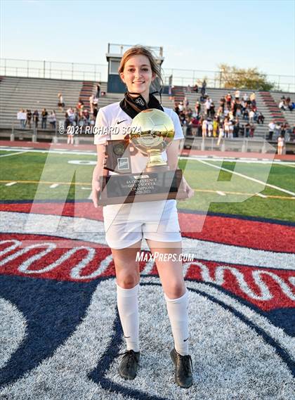 Thumbnail 2 in Salpointe Catholic vs Prescott (AIA 4A Final Awards) photogallery.