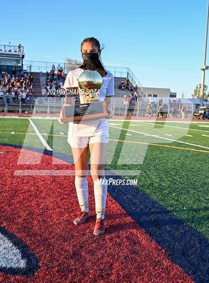 Thumbnail 1 in Salpointe Catholic vs Prescott (AIA 4A Final Awards) photogallery.