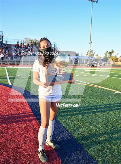 Thumbnail 3 in Salpointe Catholic vs Prescott (AIA 4A Final Awards) photogallery.