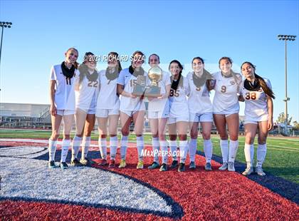 Thumbnail 1 in Salpointe Catholic vs Prescott (AIA 4A Final Awards) photogallery.