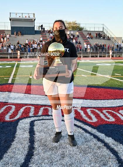 Thumbnail 1 in Salpointe Catholic vs Prescott (AIA 4A Final Awards) photogallery.
