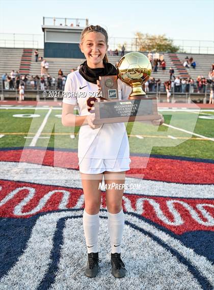Thumbnail 3 in Salpointe Catholic vs Prescott (AIA 4A Final Awards) photogallery.