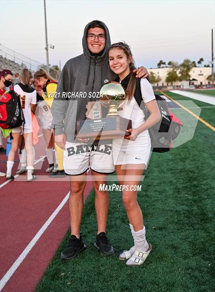Thumbnail 2 in Salpointe Catholic vs Prescott (AIA 4A Final Awards) photogallery.
