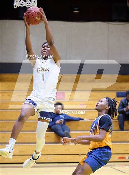 Thumbnail 2 in Pleasant Hill Adventist Academy @ Berean Christian photogallery.