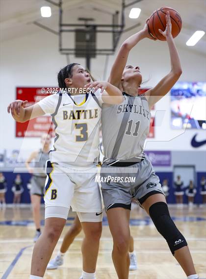 Thumbnail 1 in Skyline vs Battle (Sophie Cunningham Classic) photogallery.