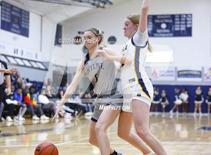 Thumbnail 2 in Skyline vs Battle (Sophie Cunningham Classic) photogallery.