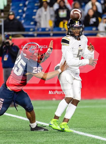 Thumbnail 1 in Central @ Central Catholic (MIAA Division 1 Final) photogallery.
