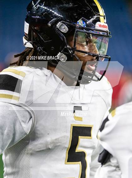 Thumbnail 2 in Central @ Central Catholic (MIAA Division 1 Final) photogallery.