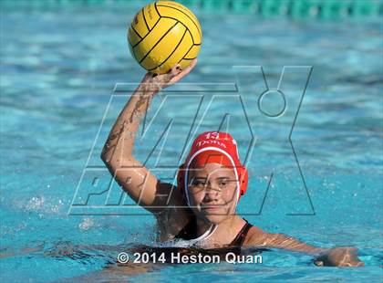 Thumbnail 3 in Palos Verdes vs Cathedral Catholic (Villa Park Classic) photogallery.