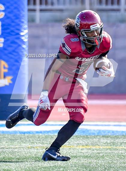 Thumbnail 3 in Colusa vs. Sweetwater (CIF State D6A Championship) photogallery.