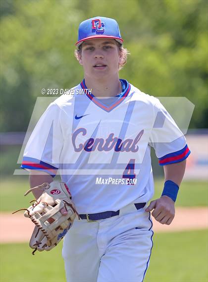 Thumbnail 2 in Anamosa @ Davenport Central photogallery.
