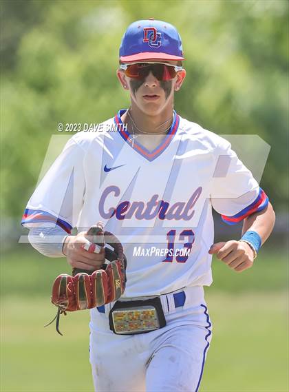 Thumbnail 1 in Anamosa @ Davenport Central photogallery.