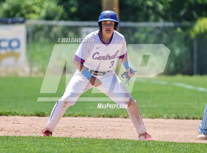 Thumbnail 2 in Anamosa @ Davenport Central photogallery.