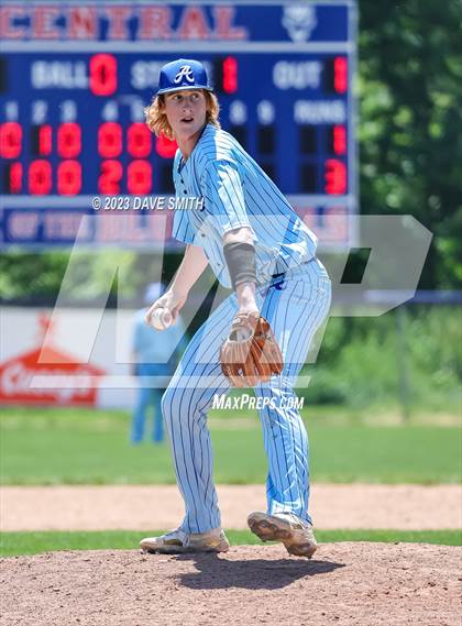 Thumbnail 1 in Anamosa @ Davenport Central photogallery.