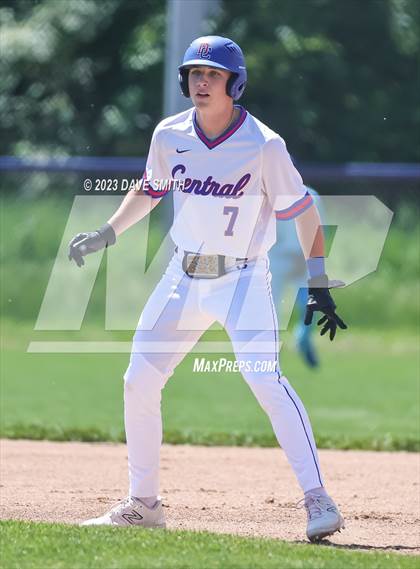 Thumbnail 1 in Anamosa @ Davenport Central photogallery.