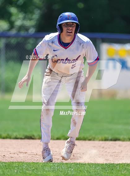 Thumbnail 3 in Anamosa @ Davenport Central photogallery.