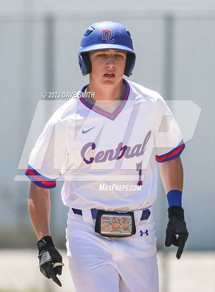 Thumbnail 2 in Anamosa @ Davenport Central photogallery.