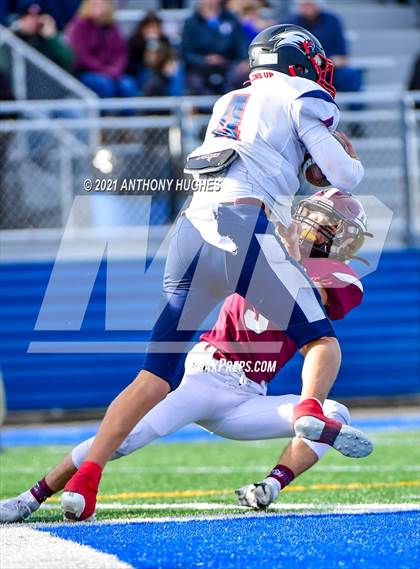 Thumbnail 3 in North Shore vs. Cold Spring Harbor (Section VIII Nassau IV Championship) photogallery.