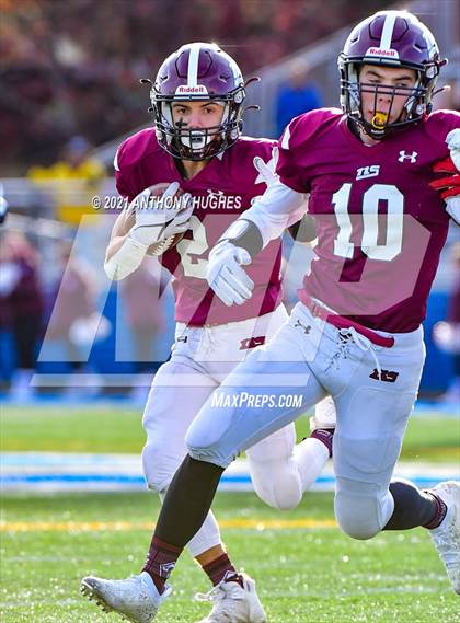 Thumbnail 1 in North Shore vs. Cold Spring Harbor (Section VIII Nassau IV Championship) photogallery.