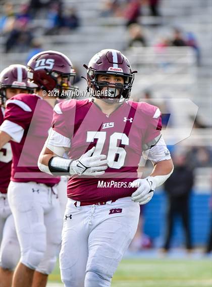 Thumbnail 1 in North Shore vs. Cold Spring Harbor (Section VIII Nassau IV Championship) photogallery.