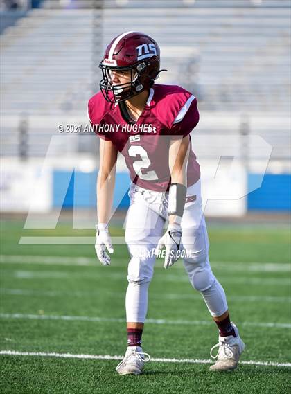 Thumbnail 2 in North Shore vs. Cold Spring Harbor (Section VIII Nassau IV Championship) photogallery.