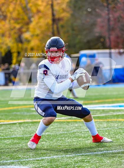 Thumbnail 3 in North Shore vs. Cold Spring Harbor (Section VIII Nassau IV Championship) photogallery.
