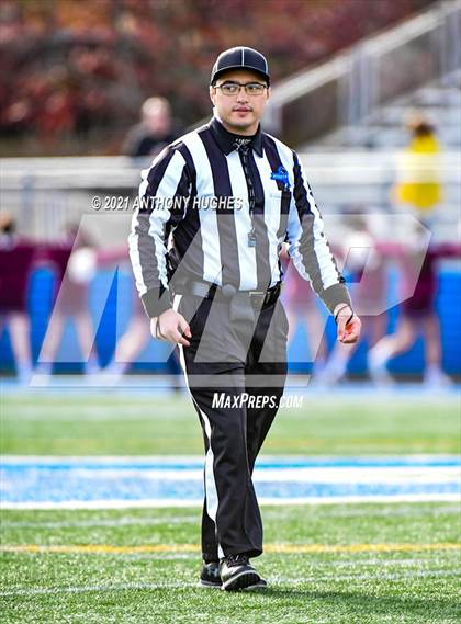 Thumbnail 2 in North Shore vs. Cold Spring Harbor (Section VIII Nassau IV Championship) photogallery.